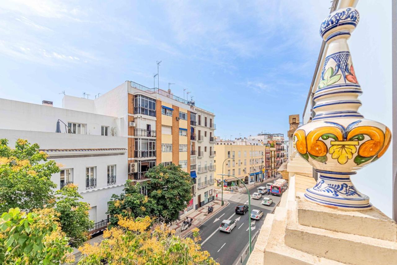Apartamentos Recaredo 7, Aticos Con Terraza Sevilla Dış mekan fotoğraf