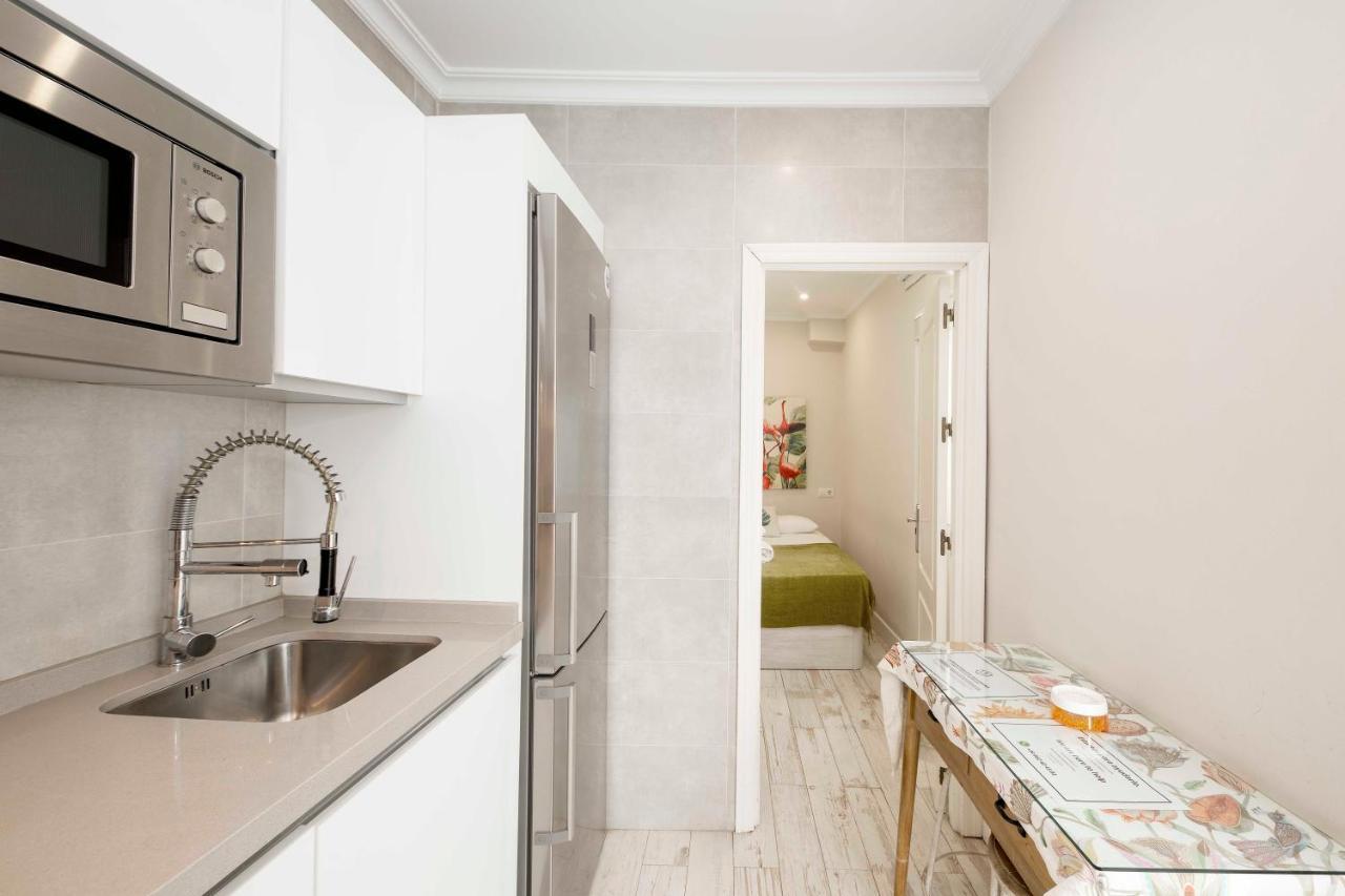 Apartamentos Recaredo 7, Aticos Con Terraza Sevilla Dış mekan fotoğraf